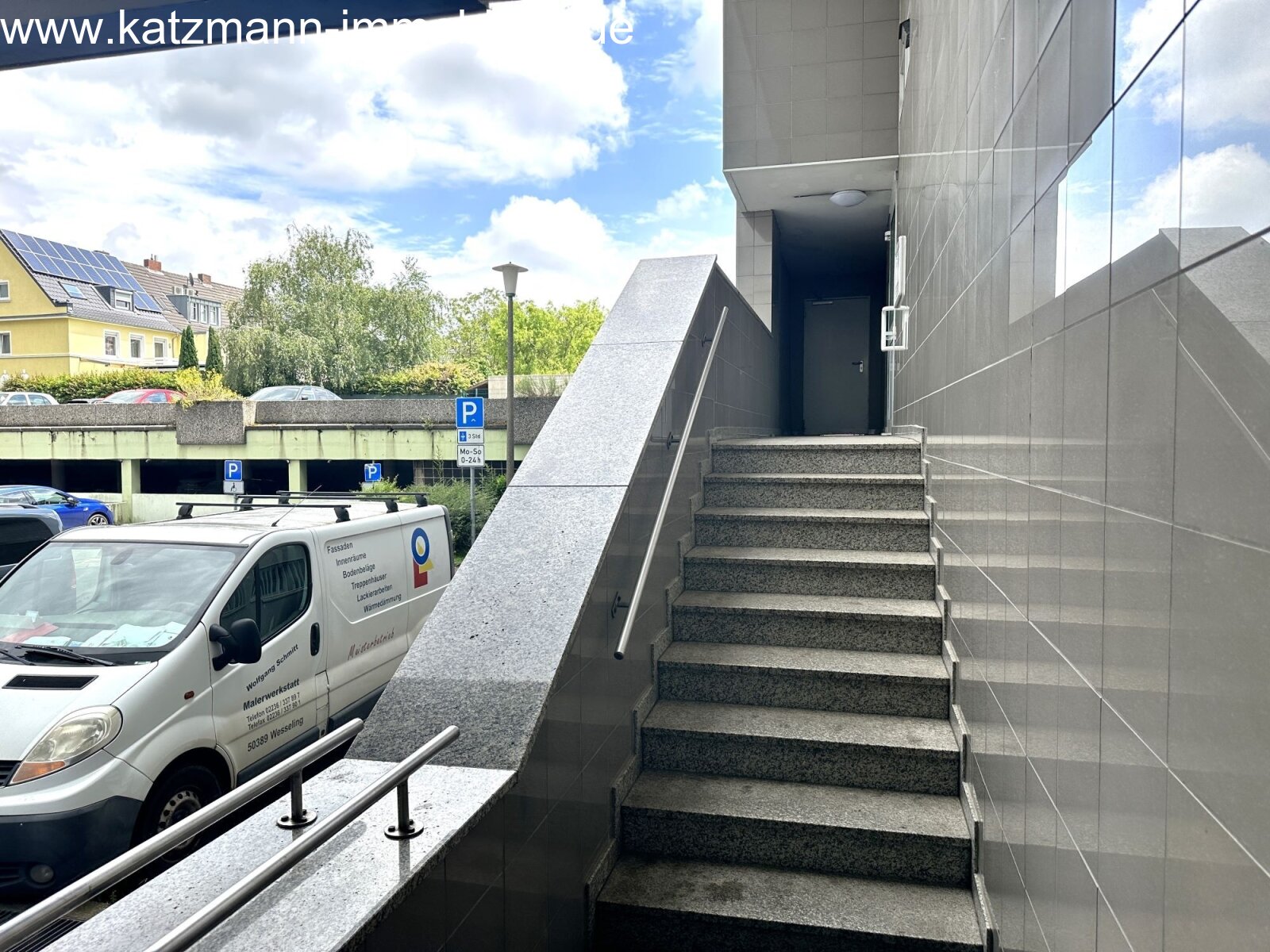 Treppe zum Hauseingang