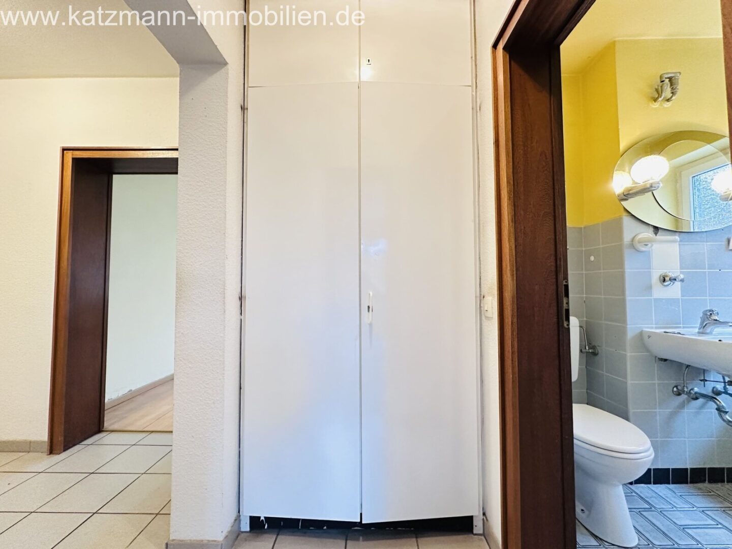 Einbauschrank im Flur