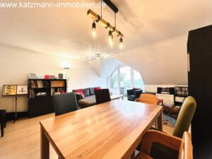 Wohnzimmer / Essbereich (untere Ebene)