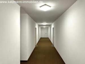 Flur zu den Wohneinheiten