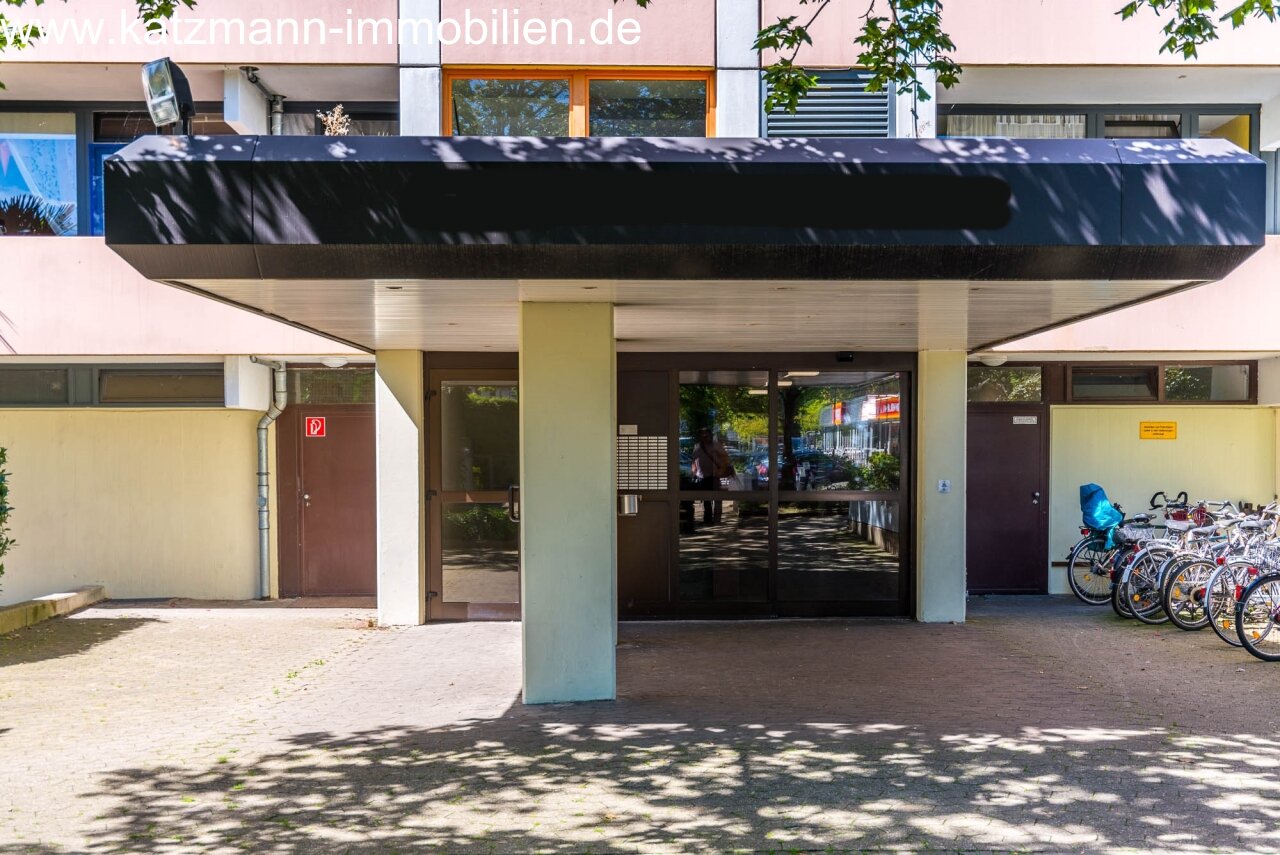 Hauseingangsbereich Tag