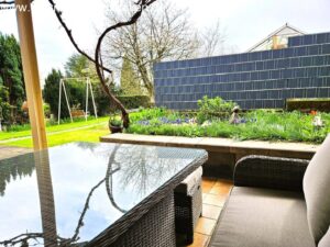 _Blick von der Terrasse des EFH (EG)