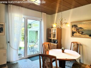 Esszimmer (neue Terrassentür, 3-fach verglast)