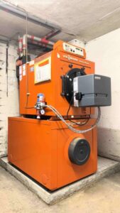 Heizung (Viessmann, inkl. Warmwasserspeicher)