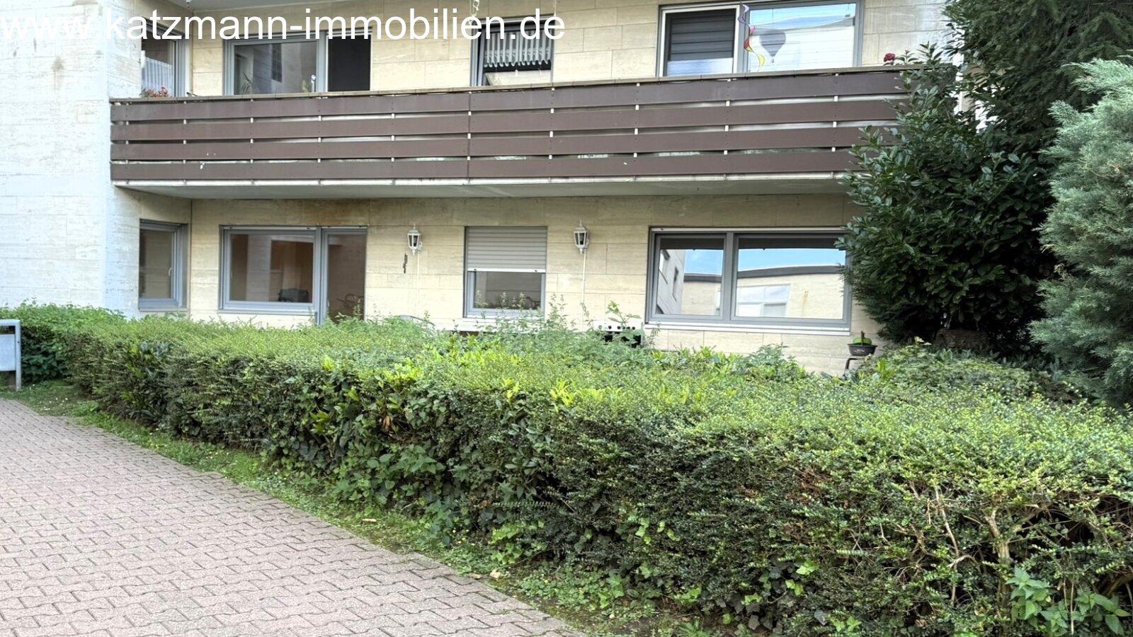 Erdgeschosswohnung mit großzügiger Terrasse