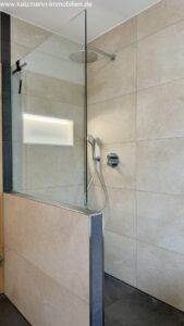 Regendusche, bodengleich