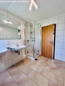 Duschbad im DG