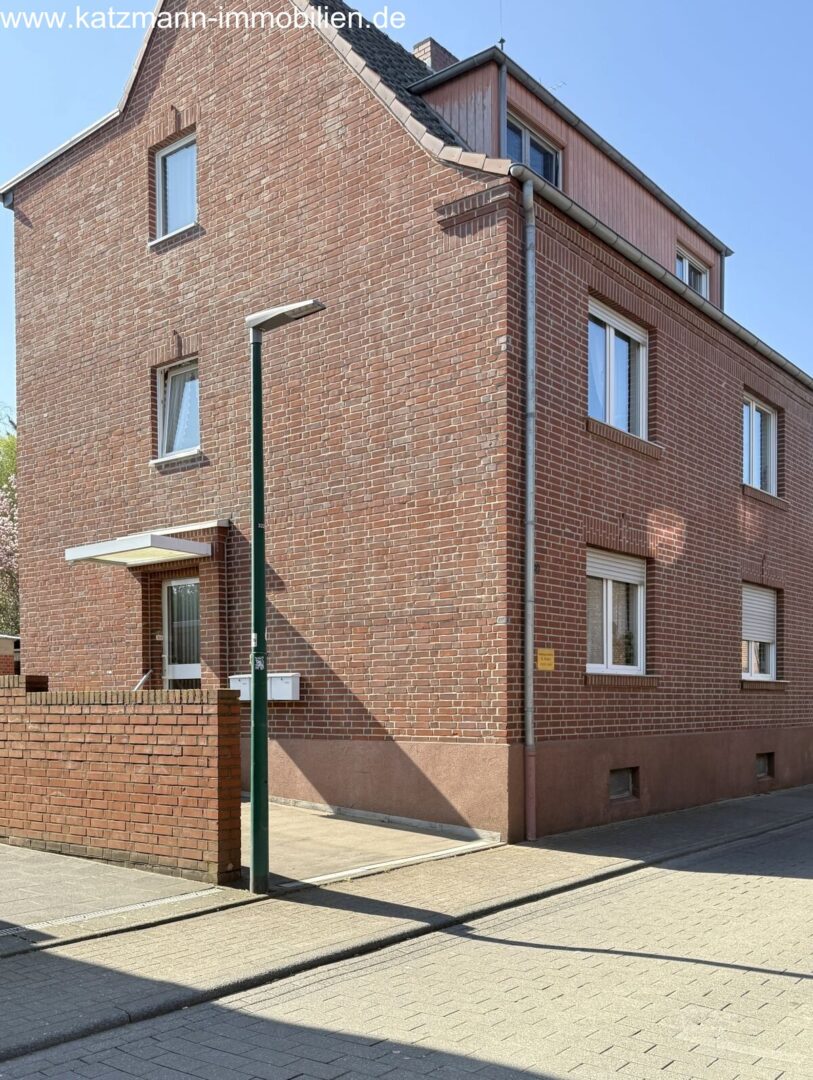 Mehrfamilienhaus mit 3 Wohneinheiten