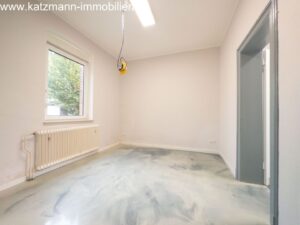 Arbeitsraum zum Hof - EG
