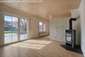 Wohnbereich mit Kamin