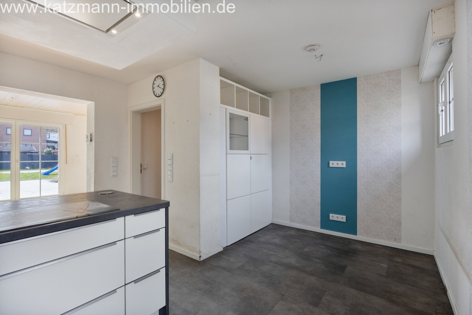 Küche mit Essbereich