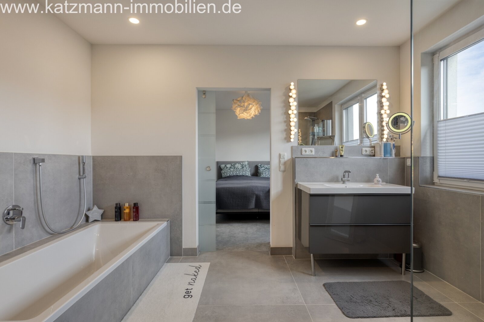 Bad en suite - weitere Perspektive