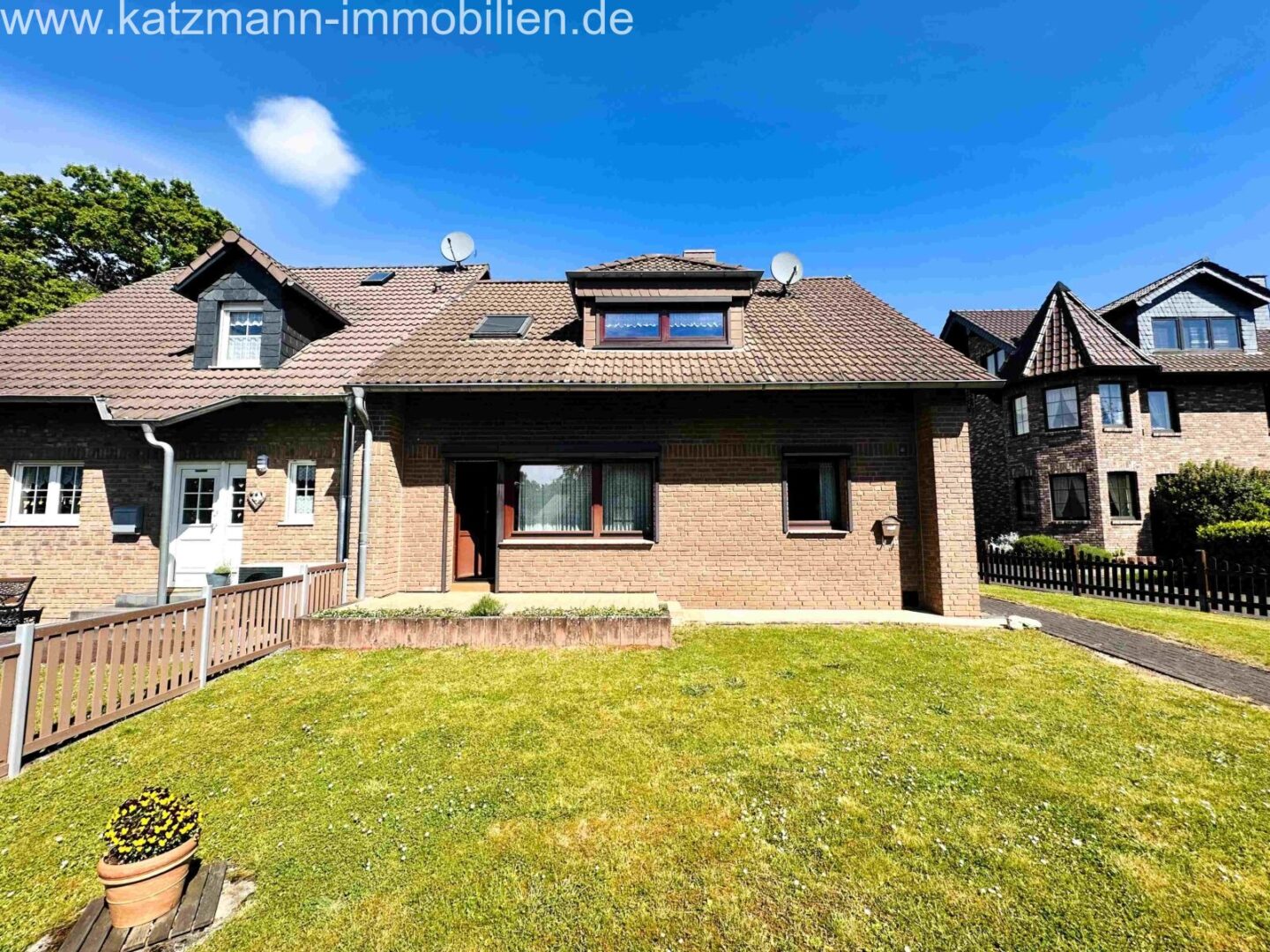 Haus von vorne