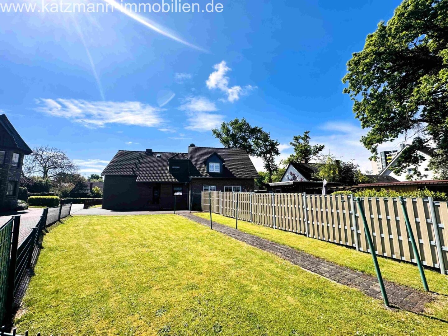 Garten - weitere Perspektive