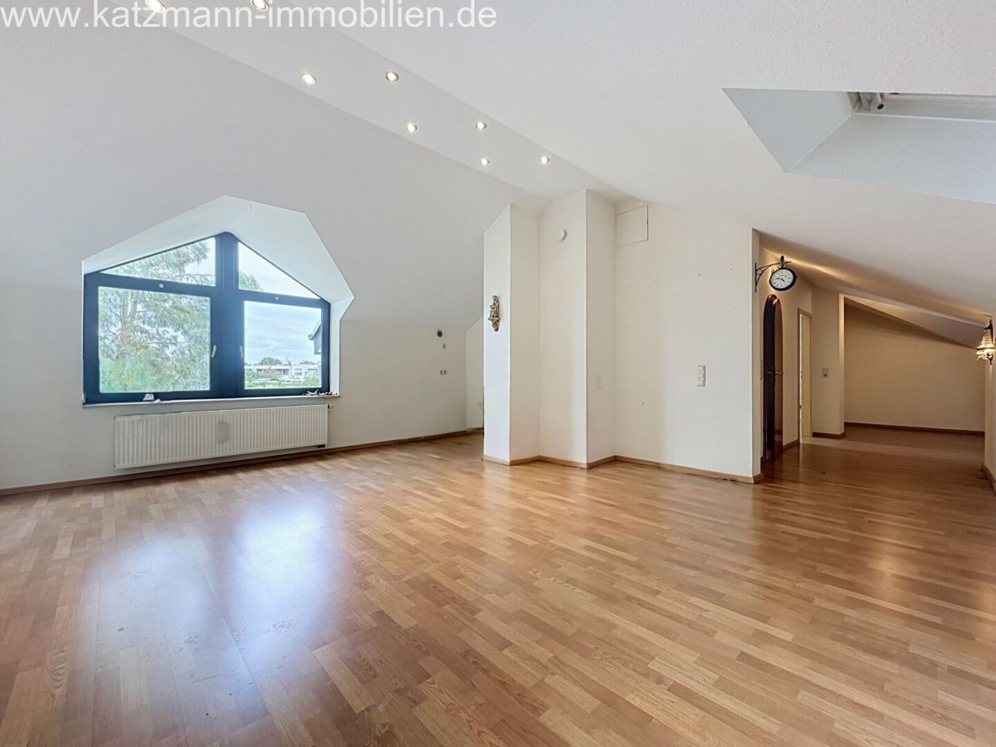Wohnzimmer OG - weitere Perspektive
