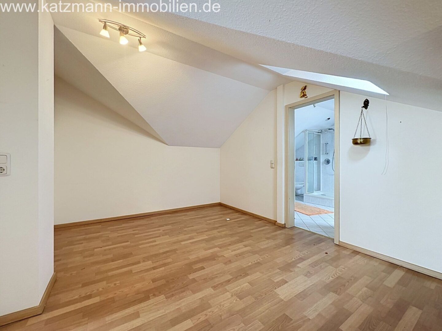 Durchgangszimmer OG