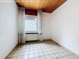 Kinderzimmer / Büro