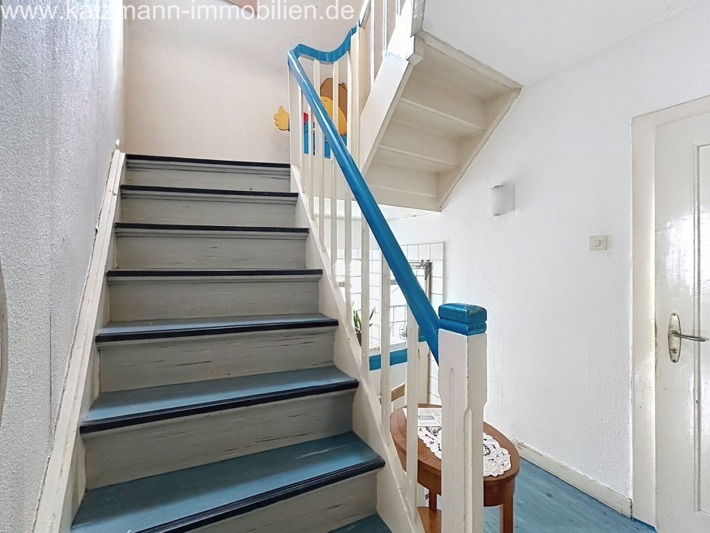 Treppe ins Dach